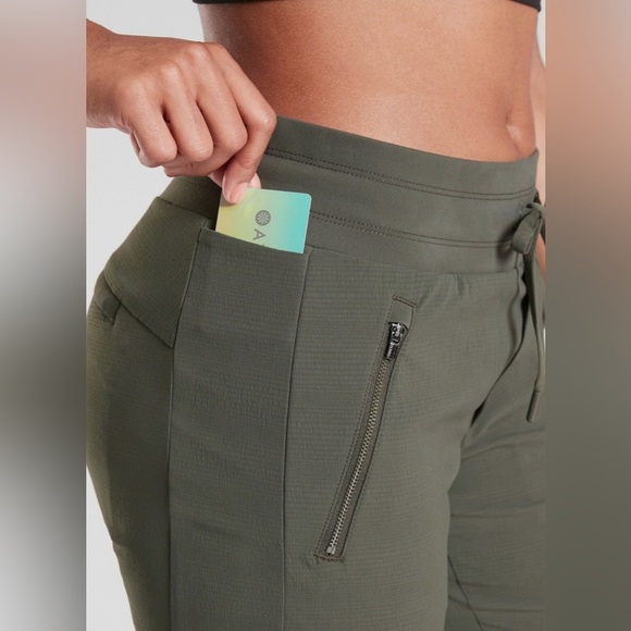 Athleta Trekkie North Joggers olive green size 0 - Picture 3 of 7